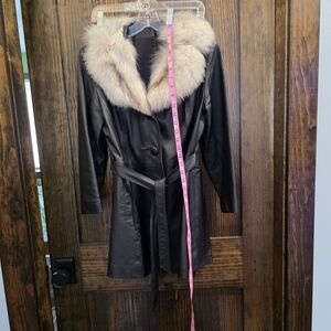 Vintage Black Leather Jacket with Cream Fur Collar
